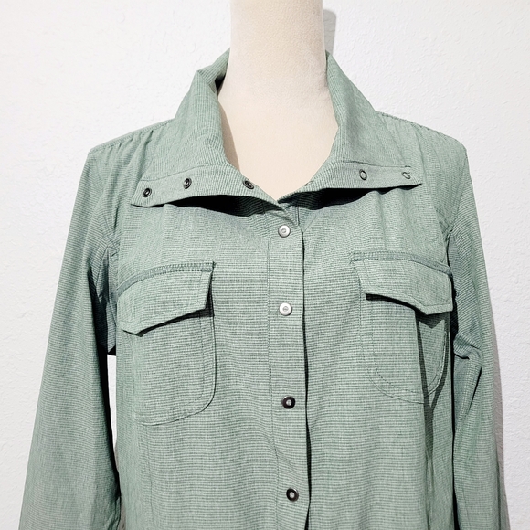 Duluth Trading SPF Women’s Sol Survivor Sun Protection Shirt Green Size Medium - Picture 2 of 11